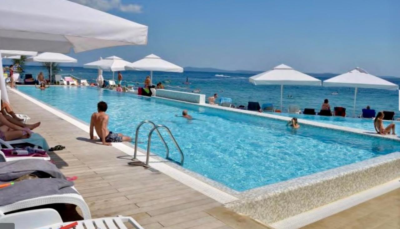 Apartments Antonija Punta Skala Next To Falkensteiner Resort Petrcane Ngoại thất bức ảnh