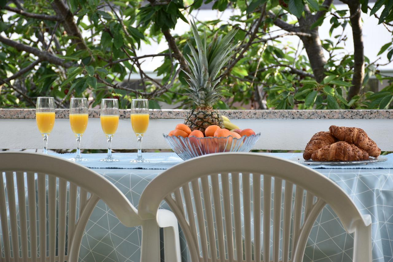 Apartments Antonija Punta Skala Next To Falkensteiner Resort Petrcane Ngoại thất bức ảnh