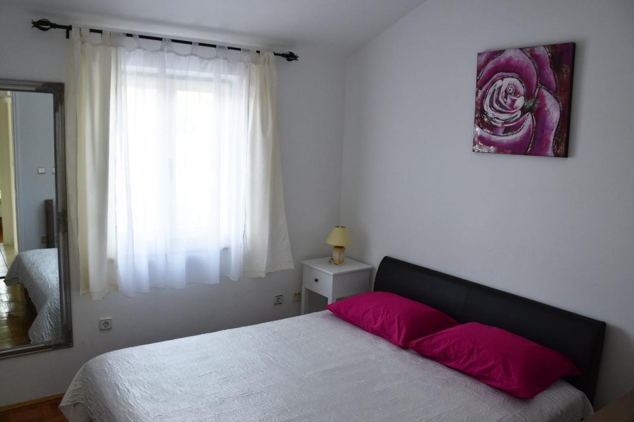 Apartments Antonija Punta Skala Next To Falkensteiner Resort Petrcane Ngoại thất bức ảnh